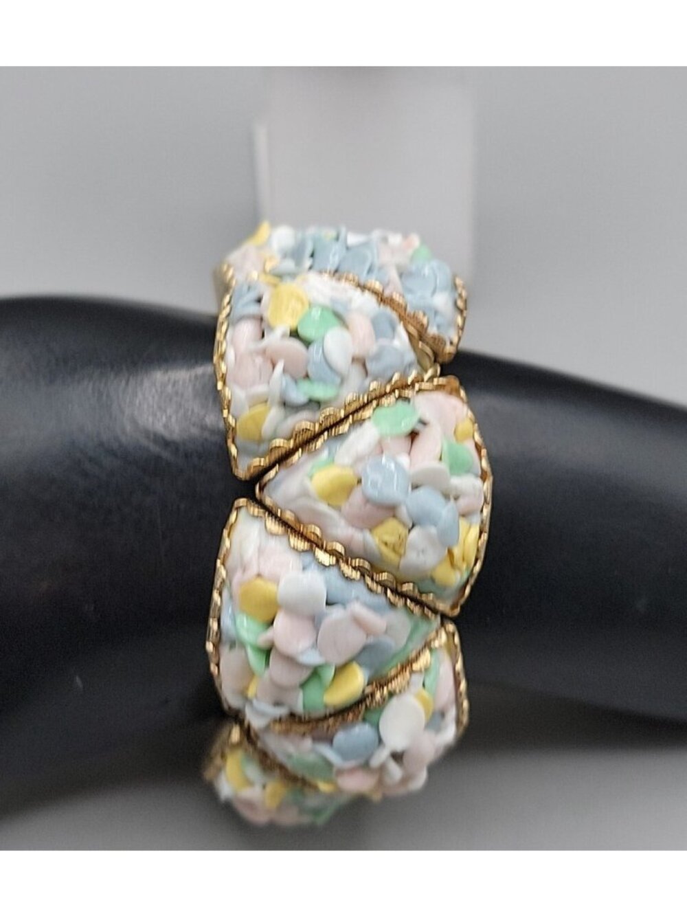 Vtg Pastel Mosaic Demi-Parure Set Triangle Clip-On Earrings Segmented Bracelet - Picture 4 of 16